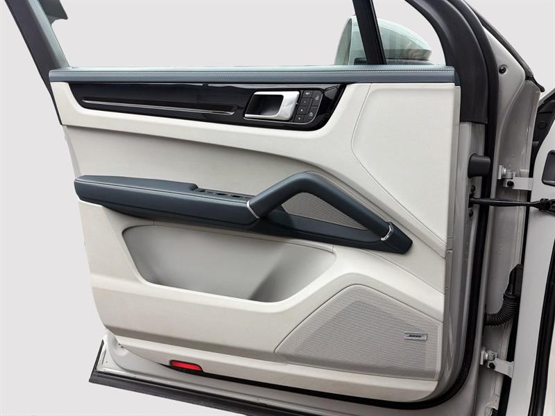 porsche Cayenne 2022 - 27