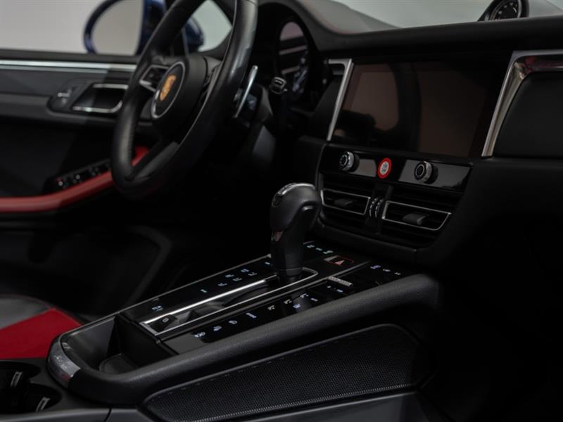porsche Macan 2023 - 25