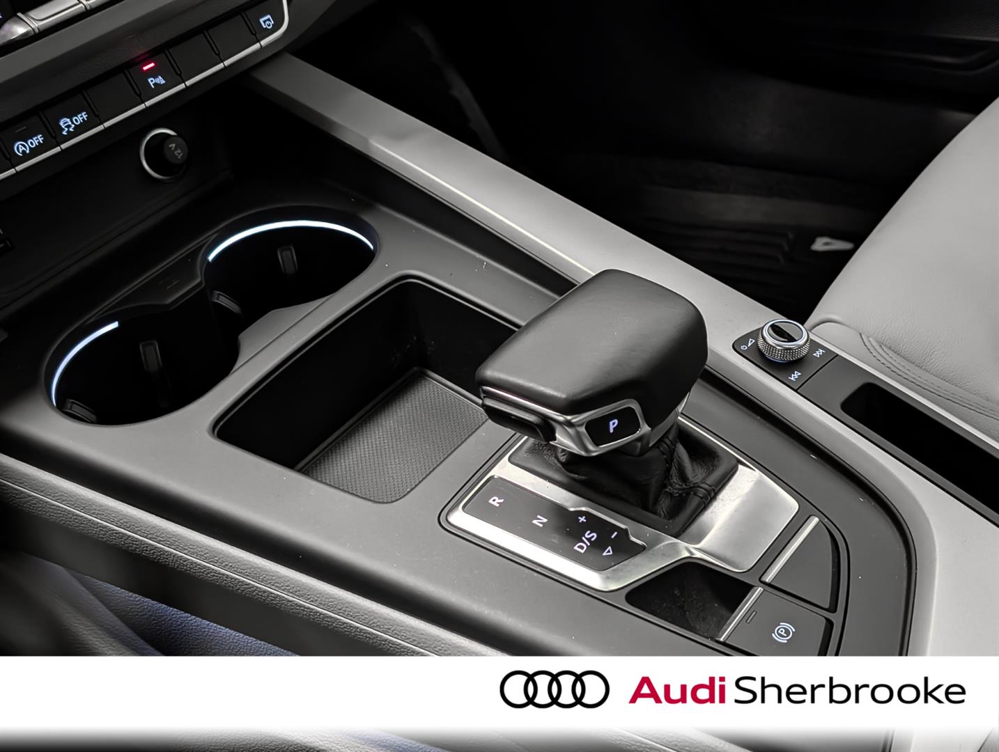 audi berline A4 2023 - 17