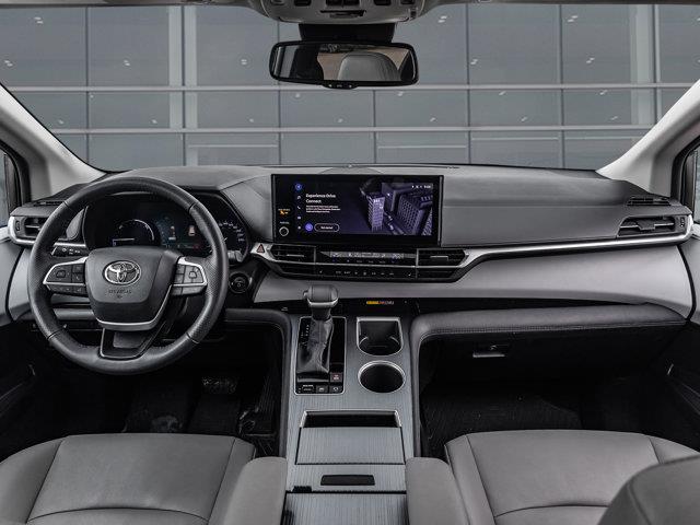 toyota Sienna 2025 - 26