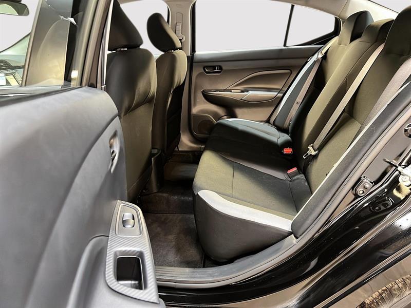 nissan Versa 2025 - 9