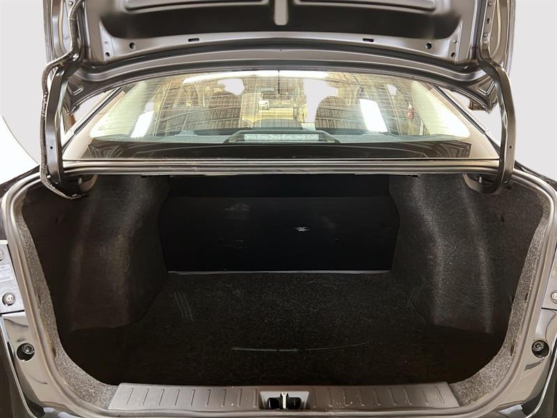 nissan Versa 2025 - 12