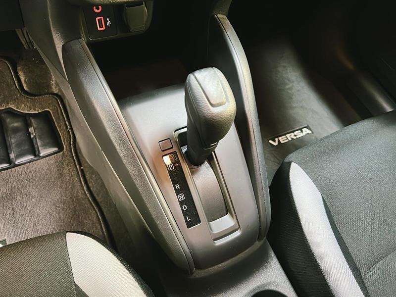 nissan Versa 2025 - 13