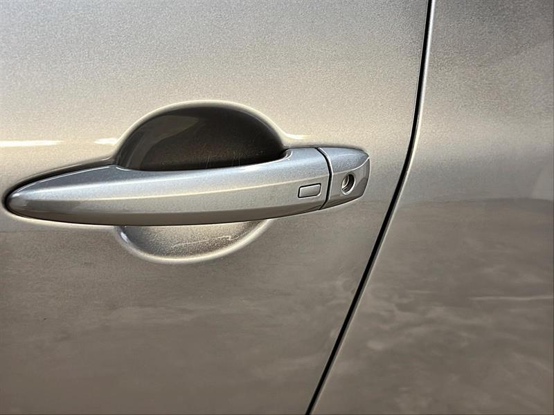 nissan Rogue 2023 - 25