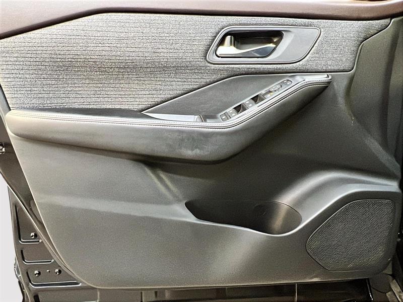 nissan Rogue 2023 - 25