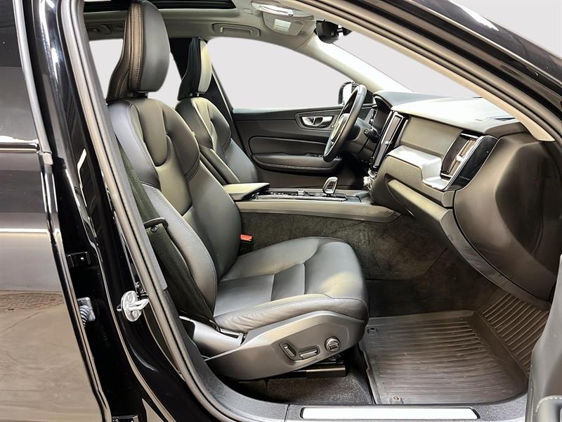 volvo XC60 2025 - 8