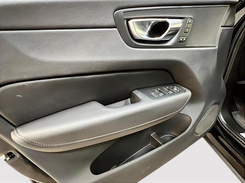 volvo XC60 2025 - 26