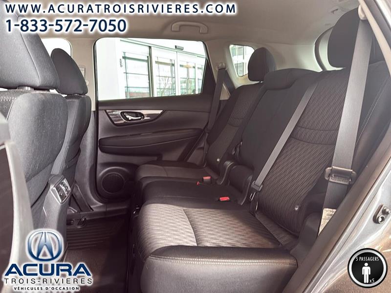 nissan Rogue 2018 - 17