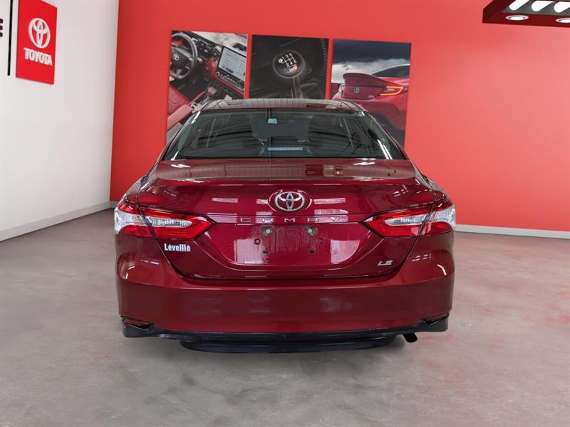 toyota Camry 2018 - 4