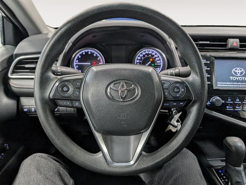 toyota Camry 2018 - 12