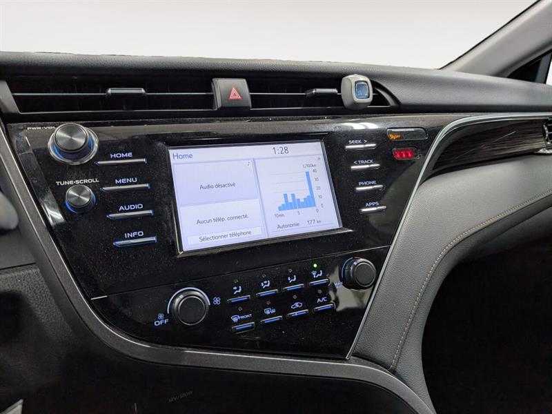 toyota Camry 2018 - 16