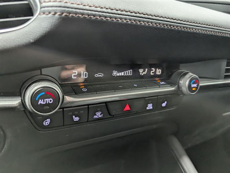 mazda Mazda3 2022 - 18