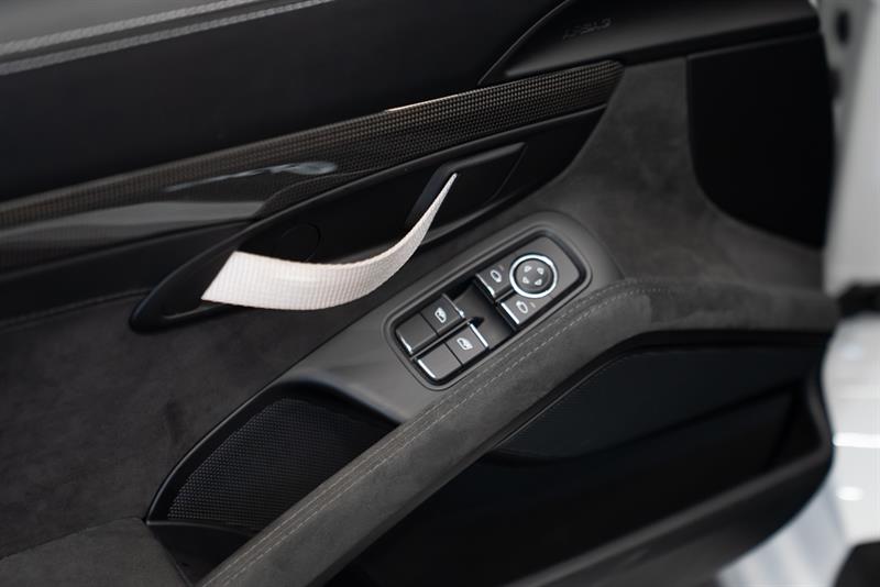 porsche 911 2016 - 18