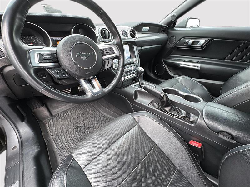 ford Mustang 2021 - 24
