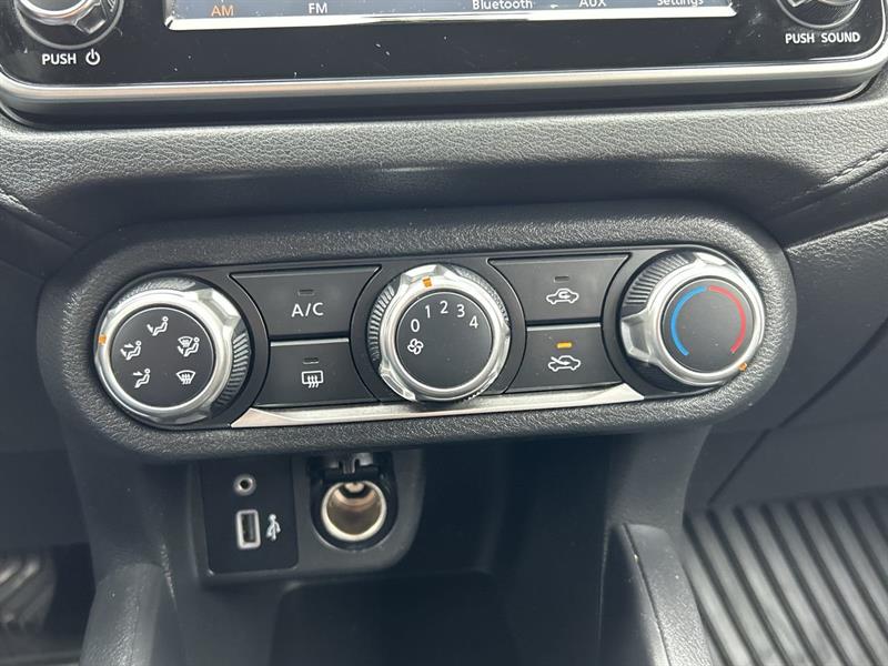 nissan Versa 2021 - 26