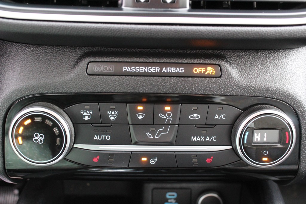 ford Escape 2021 - 24