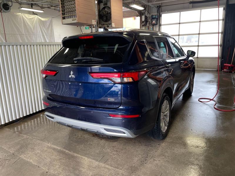 mitsubishi Outlander 2023 - 9