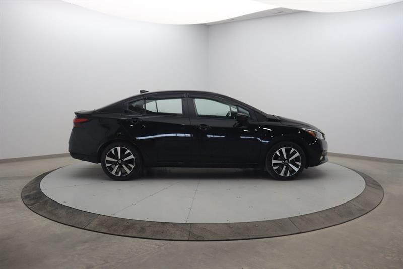 nissan Versa 2022 - 3