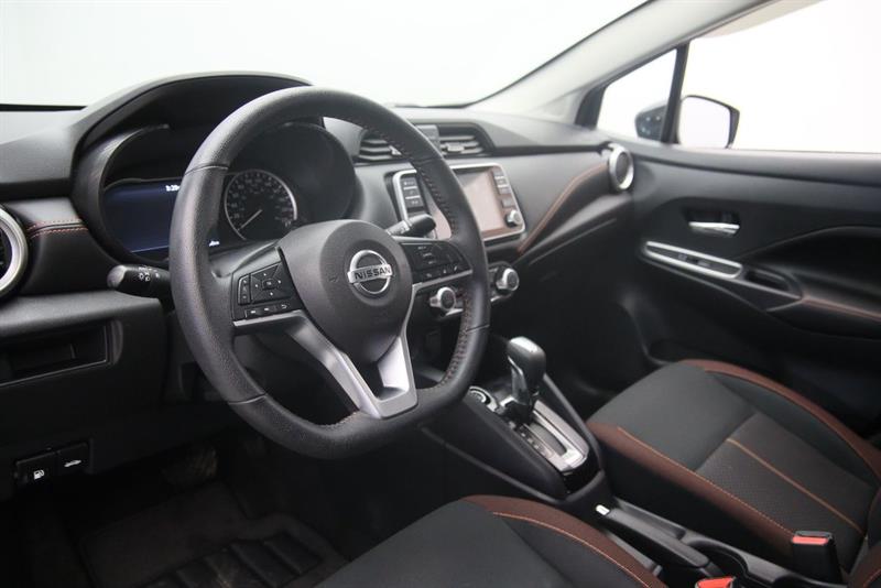 nissan Versa 2022 - 7