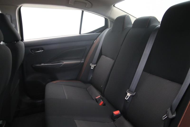 nissan Versa 2022 - 8