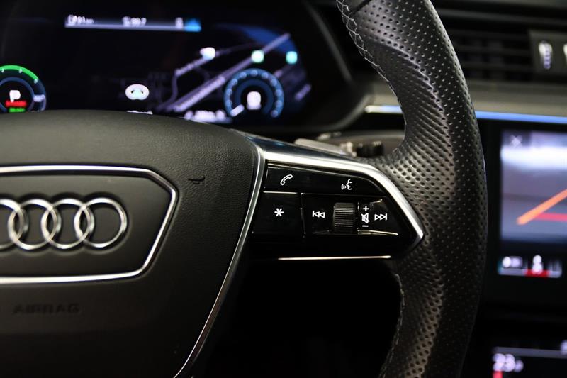audi e-tron S Sportback 2022 - 25