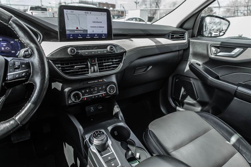 ford Escape 2022 - 24