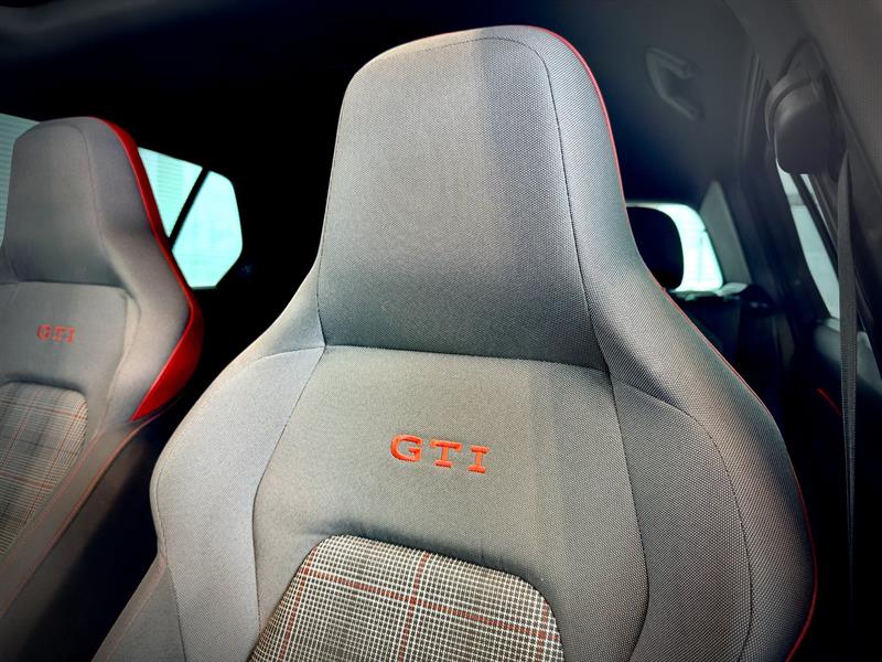 volkswagen Golf GTI 2024 - 16