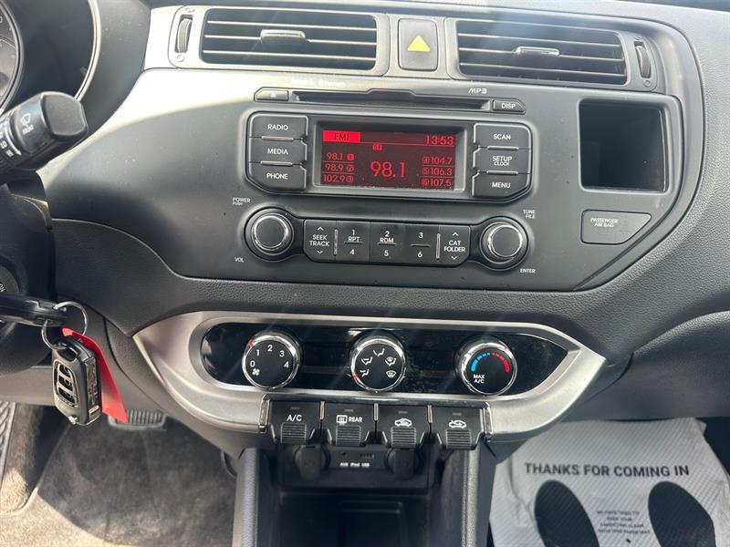 kia Rio 2013 - 7
