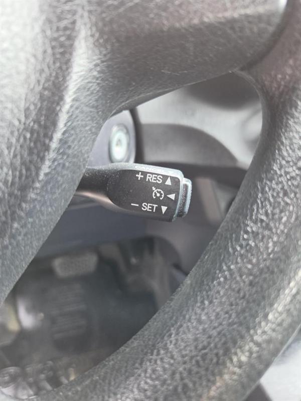 2014 Toyota Yaris - Image 18