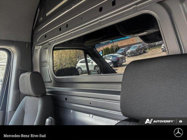 mercedes-benz Sprinter Crew Van 2026 - 12