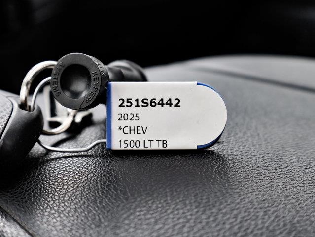 chevrolet Silverado 1500 2025 - 32