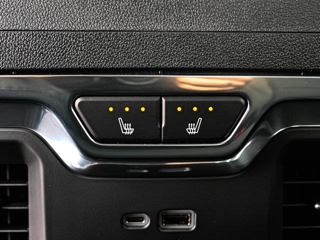 Chevrolet Silverado 3500HD 34