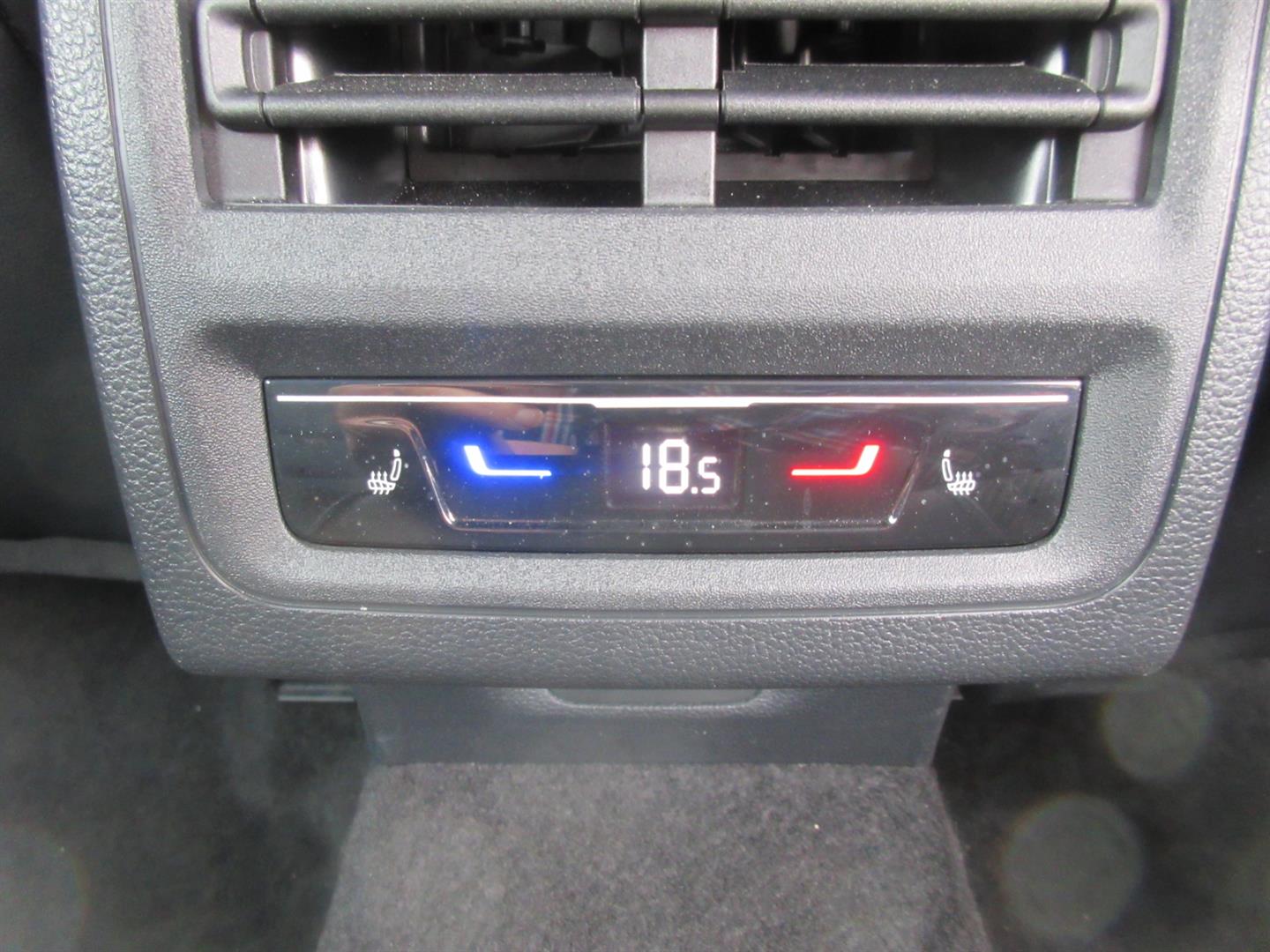 volkswagen Golf R 2024 - 23