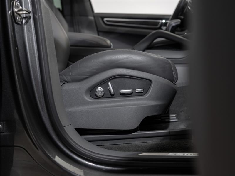 porsche Cayenne 2019 - 37