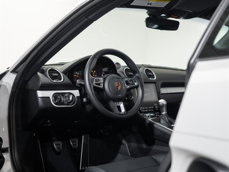 porsche 718 Cayman 2025 - 18