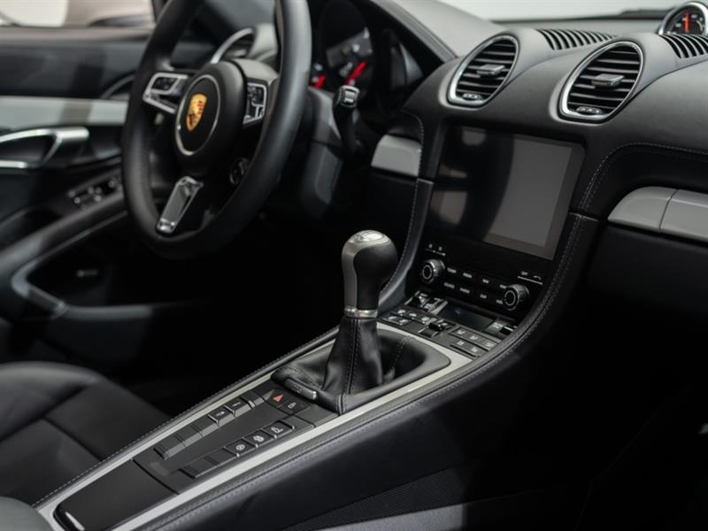 porsche 718 Cayman 2025 - 34