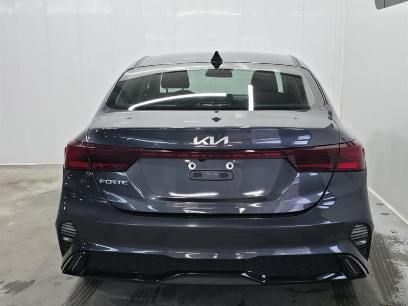 kia Forte 2024 - 5