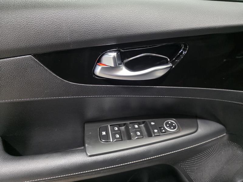 kia Forte 2024 - 14
