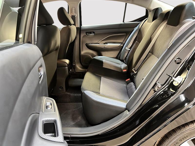 nissan Versa 2025 - 9
