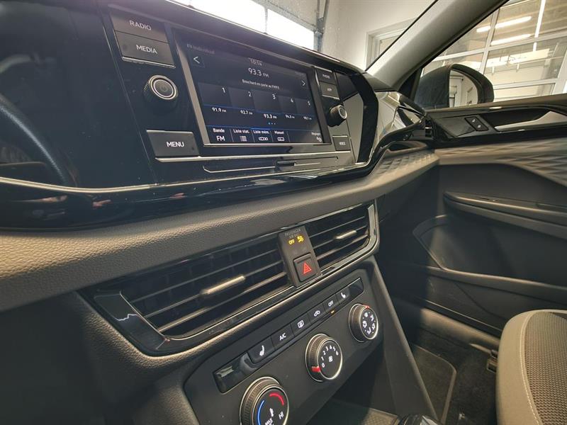 volkswagen Taos 2022 - 16