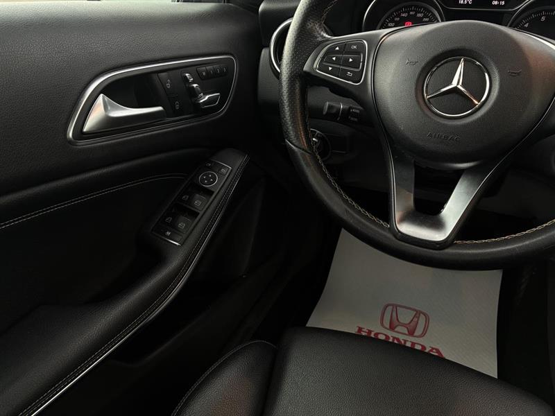 mercedes-benz GLA 2018 - 18
