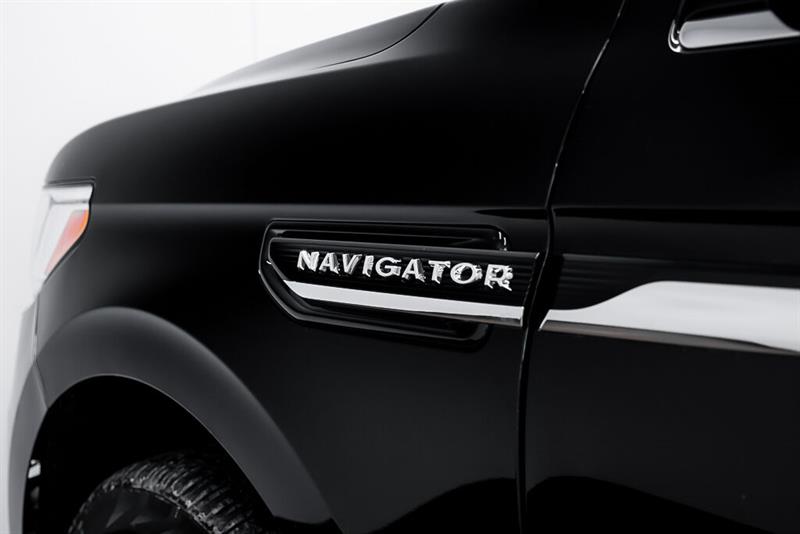 lincoln Navigator 2023 - 23