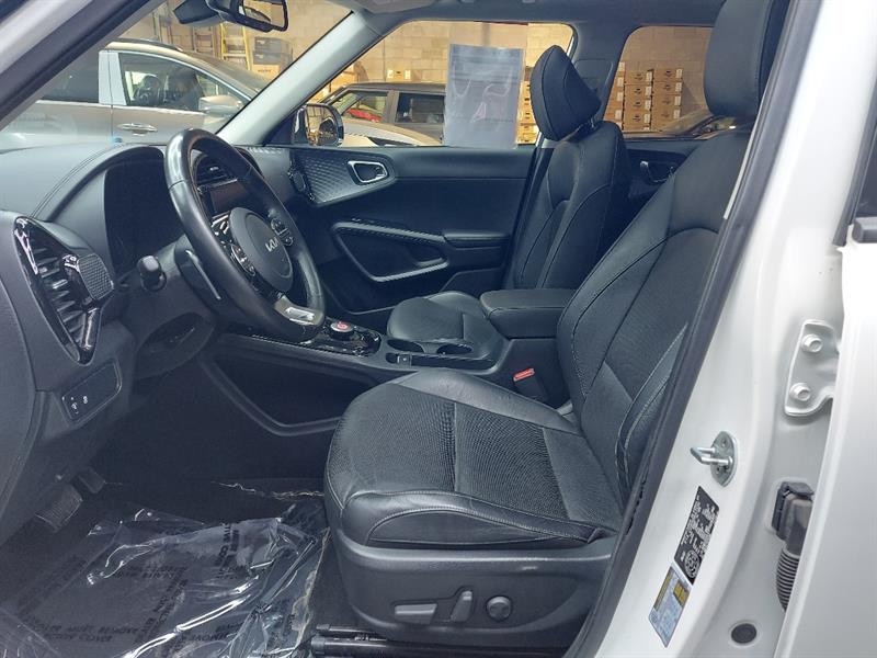 kia Soul EV 2023 - 14