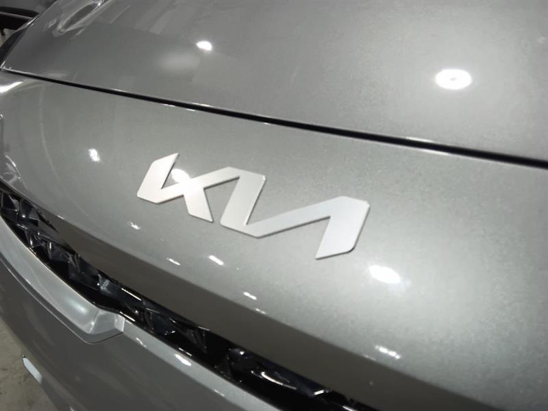 kia Forte 2023 - 11