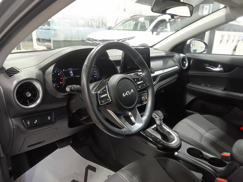 kia Forte 2023 - 14