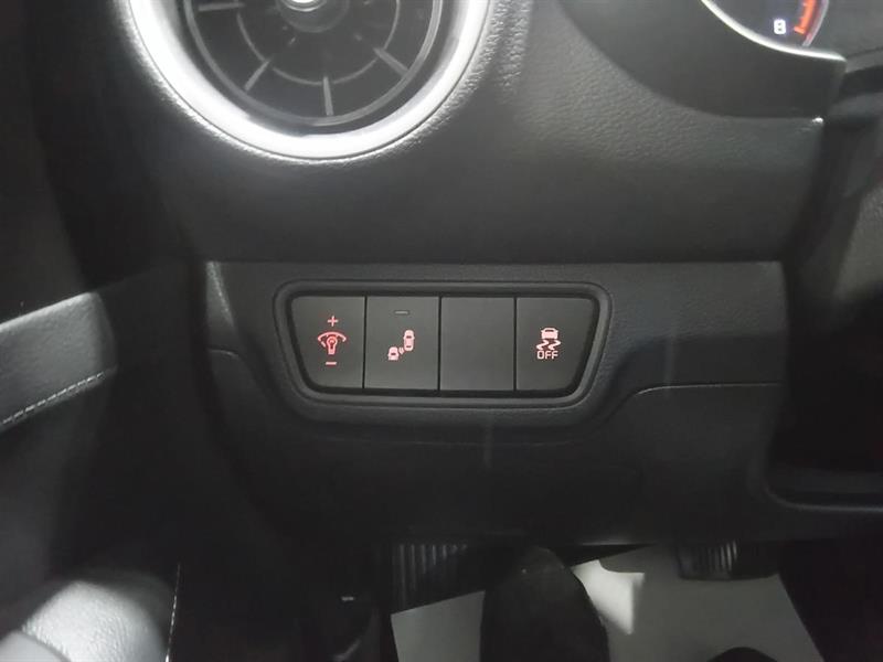 kia Forte 2023 - 26
