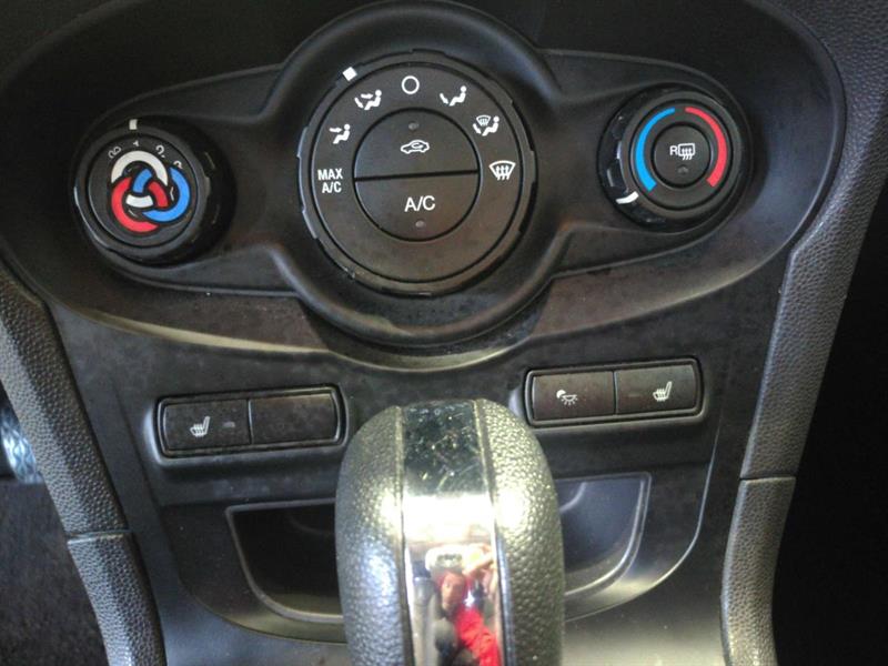 ford Fiesta 2013 - 12