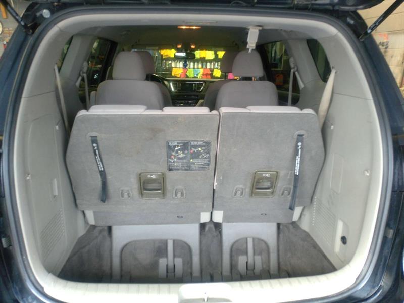 kia Sedona 2017 - 13