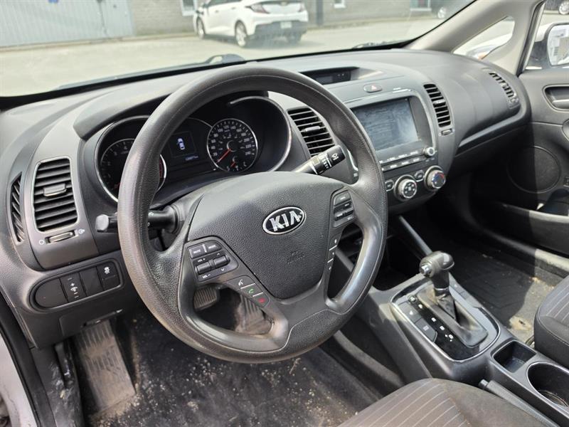 kia Forte 2018 - 9