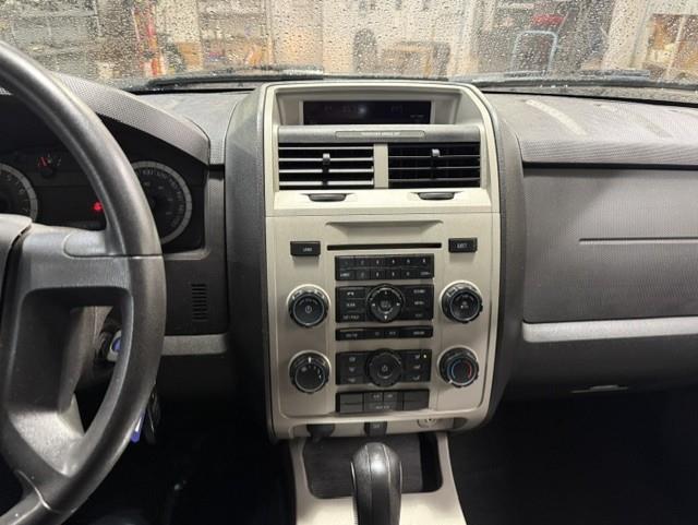 ford Escape 2011 - 10